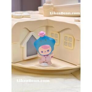 Pop Bean Lighting the Night Series - Pucky